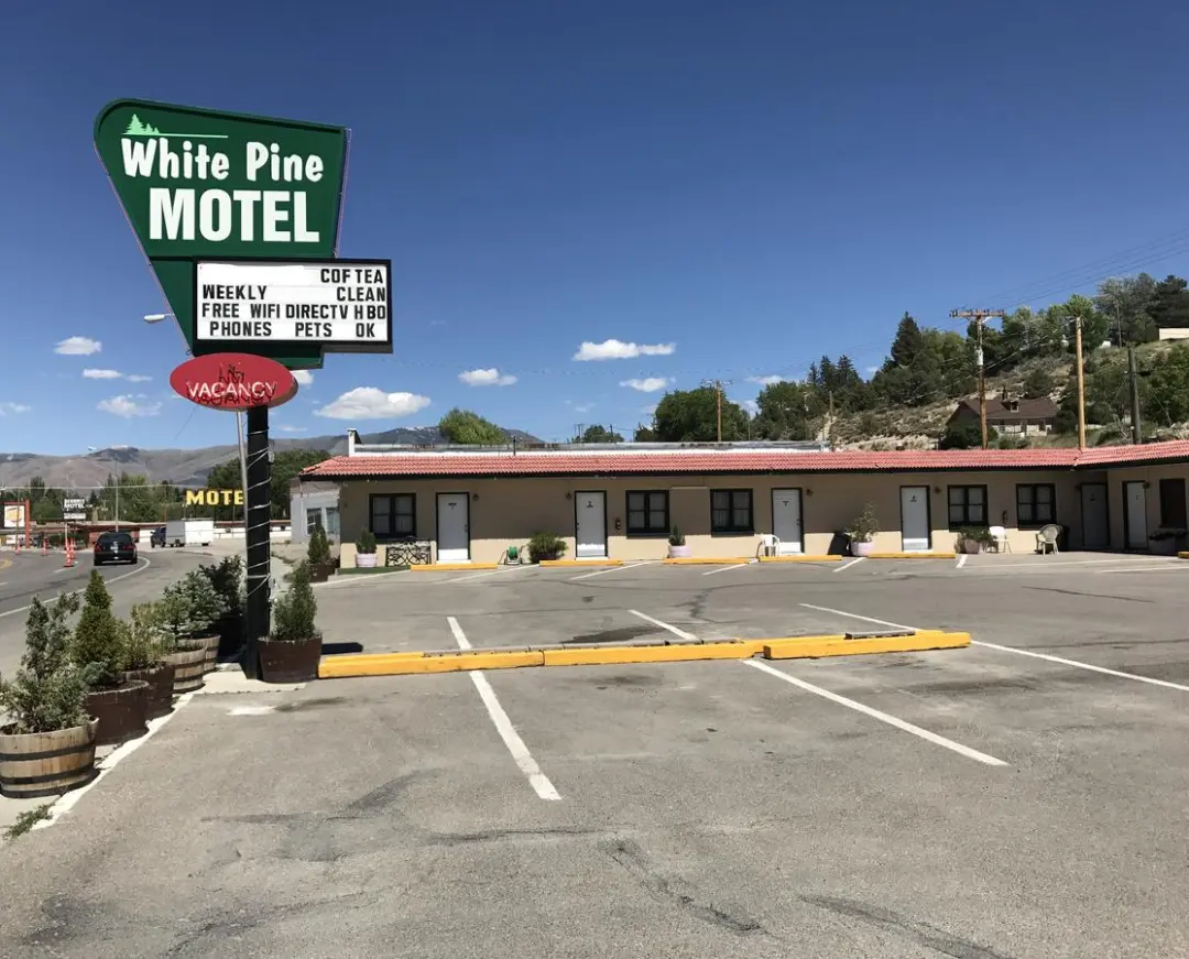 White Pine Motel